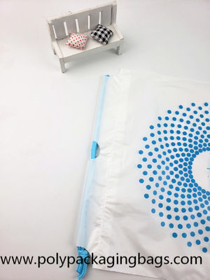 КПЭ одевает упаковку необходимостей цифров полиэтиленовых пакетов Дравстринг ежедневную влагостойкую